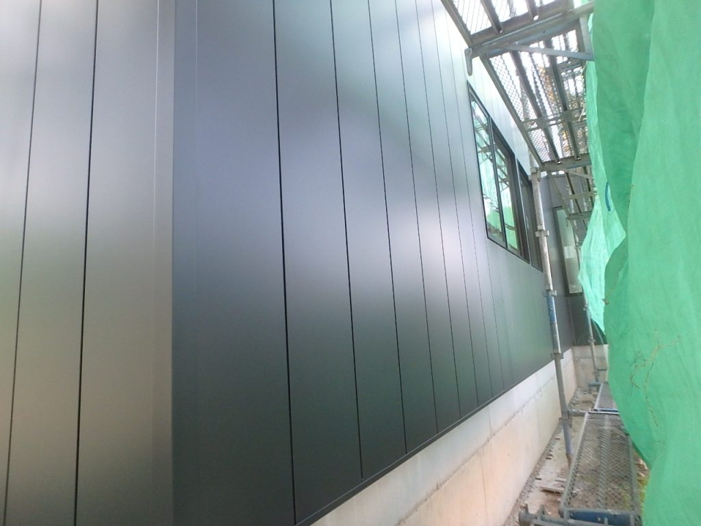 姉崎　S様邸　外壁工事　サイディング張り状況です。